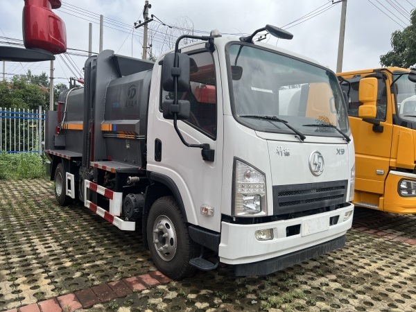 Complete Specifications Shacman X9 Garbage Truck Waste Collector Compressed Garbage Truck for sale