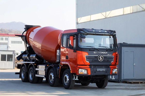 Camion mélangeur SHACMAN X3000: Fournir des solutions concrètes pour tous les besoins de construction