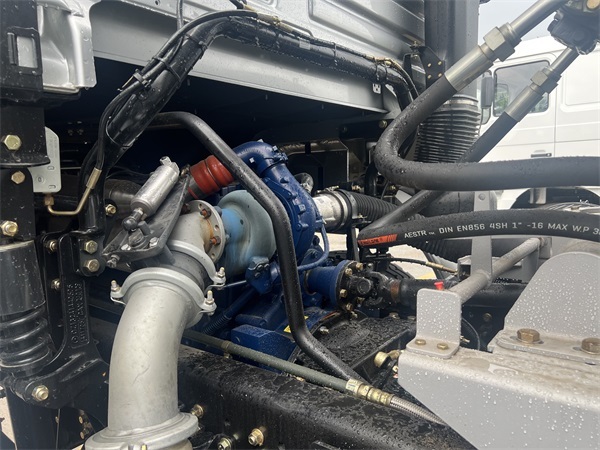 Shacman Concrete Machine X3000 10cbm Mobile Diesel Cement Concrete Mixers For Sale