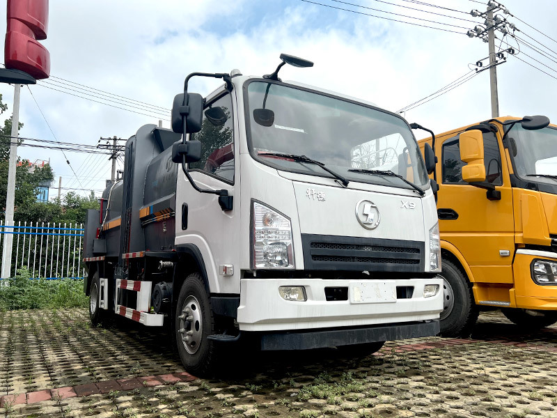 Complete Specifications Shacman X9 Garbage Truck Waste Collector Compressed Garbage Truck for sale