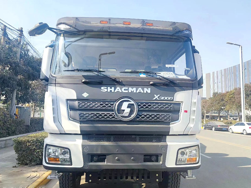 Shacman X3000 6x4 CNG Concrete Mixer Truck with 12m3 Capacity From China Manufacturer