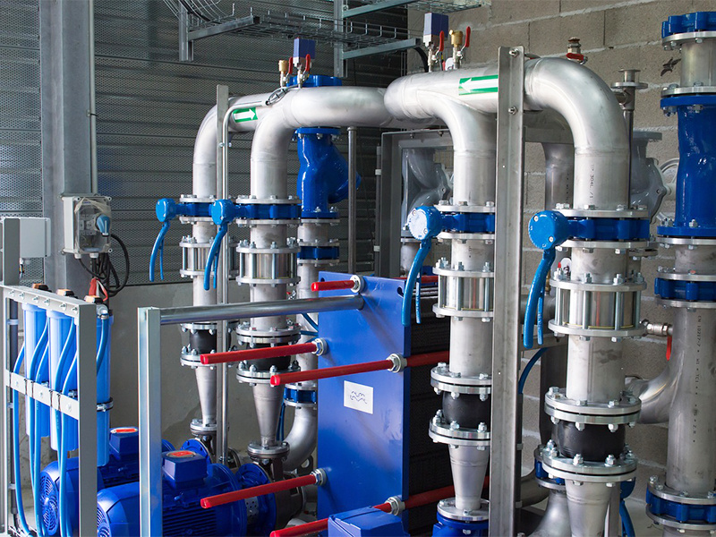 Pipe filter maintenance and maintenance methods