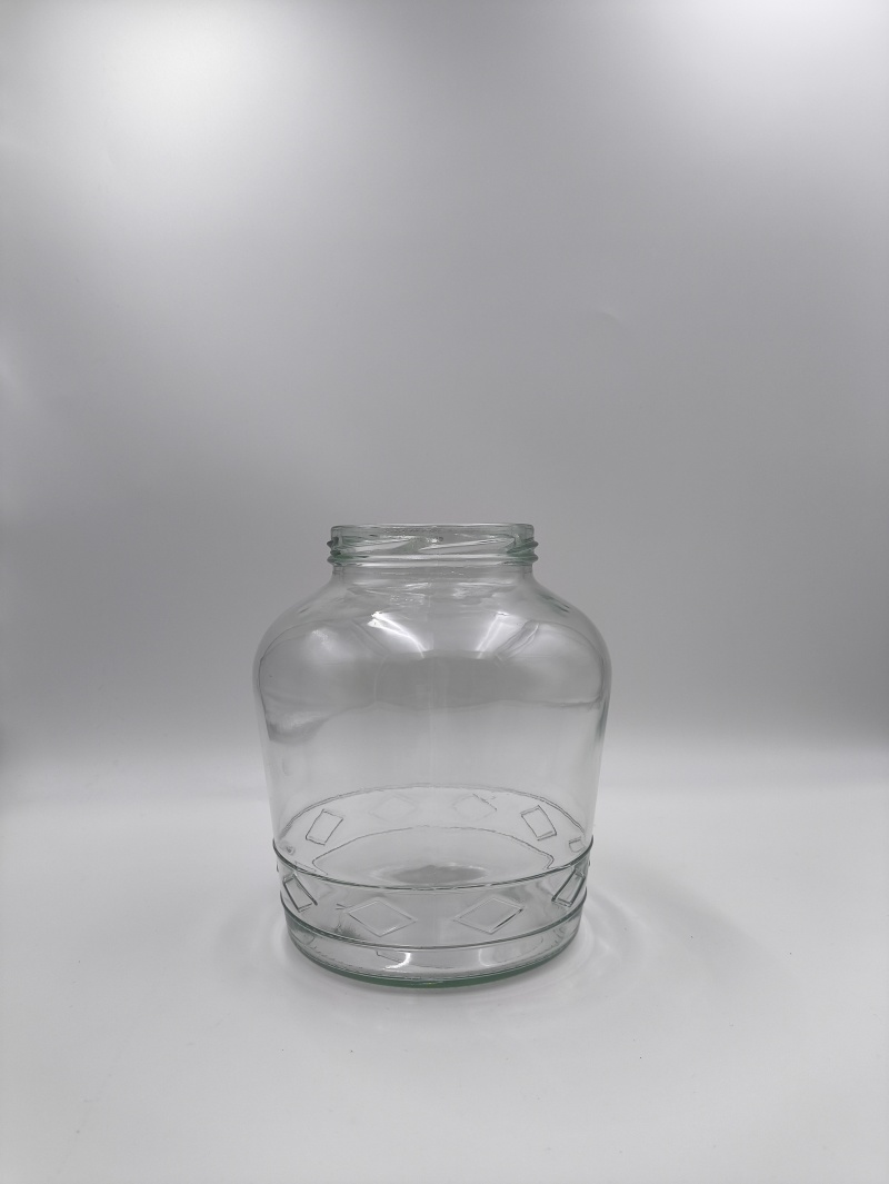 How to ensure the quality and safety of glass bottles for alcoholic beverages?