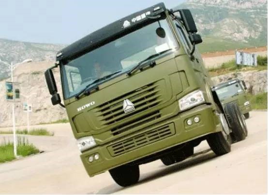 敬禮建軍節(jié) 軍車集錦