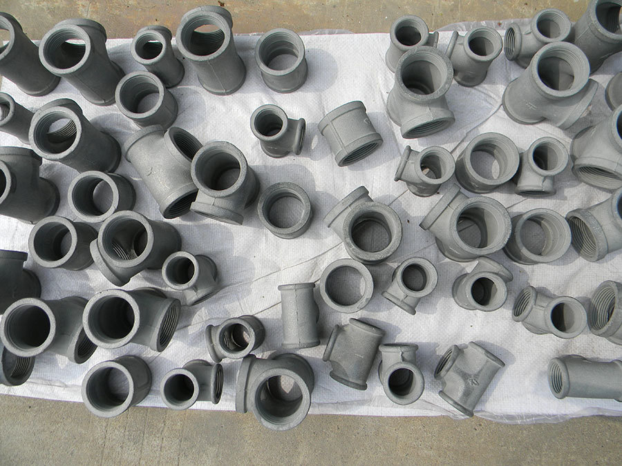 Galvanizing pipe fittings