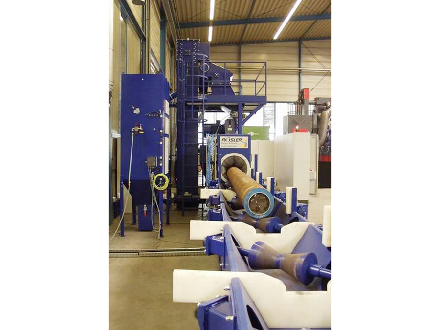 Steel pipe shot blasting machine