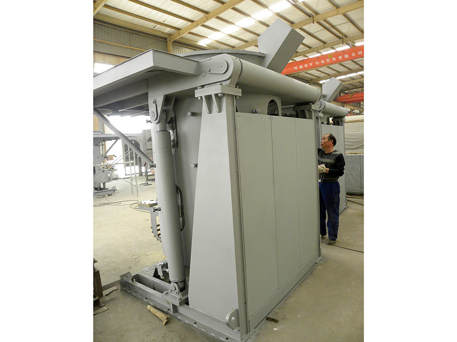 Hydraulic drive steel structure furnace body
