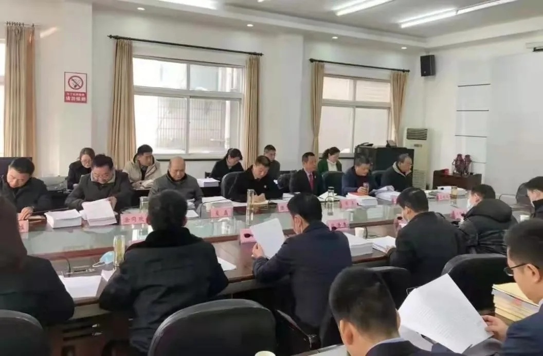 共建湖北法治——雷刚、李伟、徐小明律师出席汉川法院首次审委会之听证会，发表辩护意见！