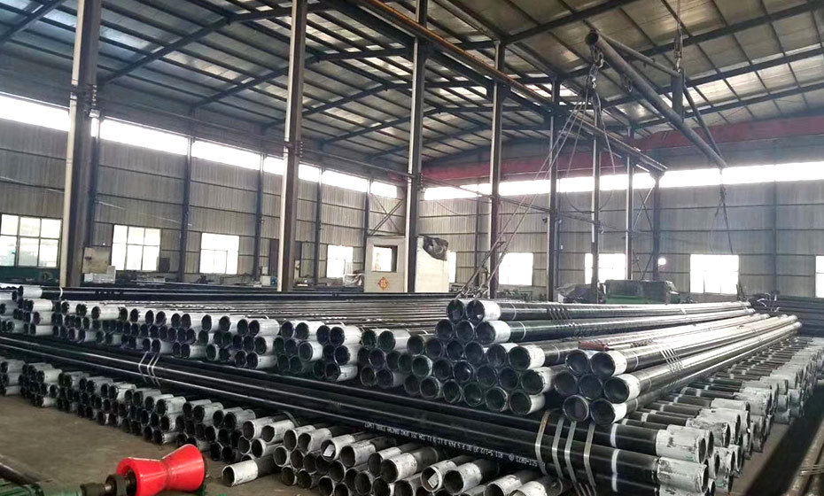 Oil casing. Tubing. Screen in stock Oil casing. Tubing. Screen in stock