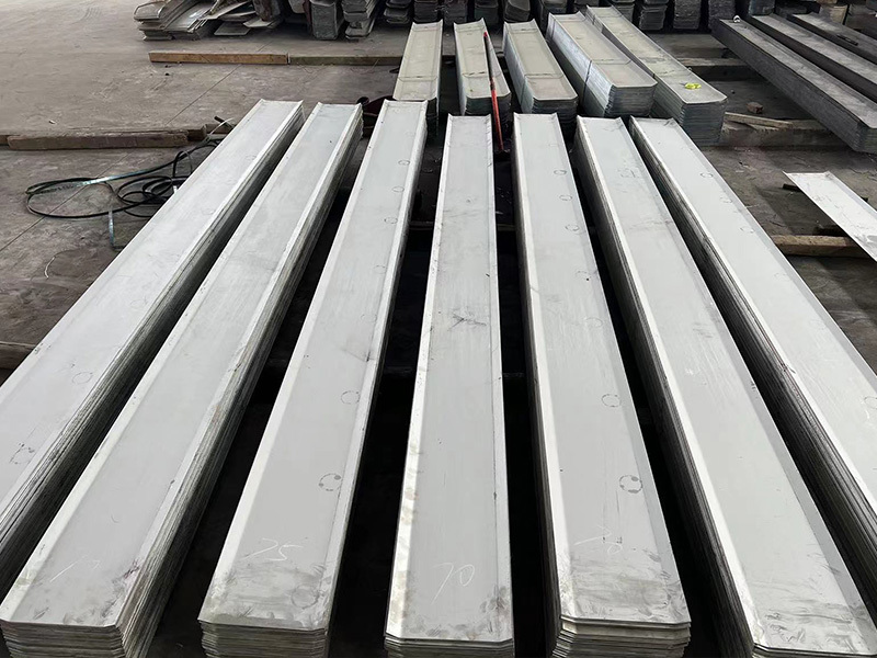 Stainless water stop steel plate
