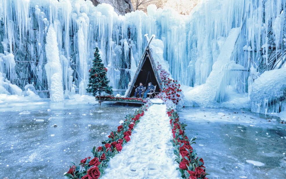 “栾川冰雪(xuě)世界，美(měi)到(dào)讓人(rén)心醉，盡享滑跪樂(yuè)趣一(yī)整天”