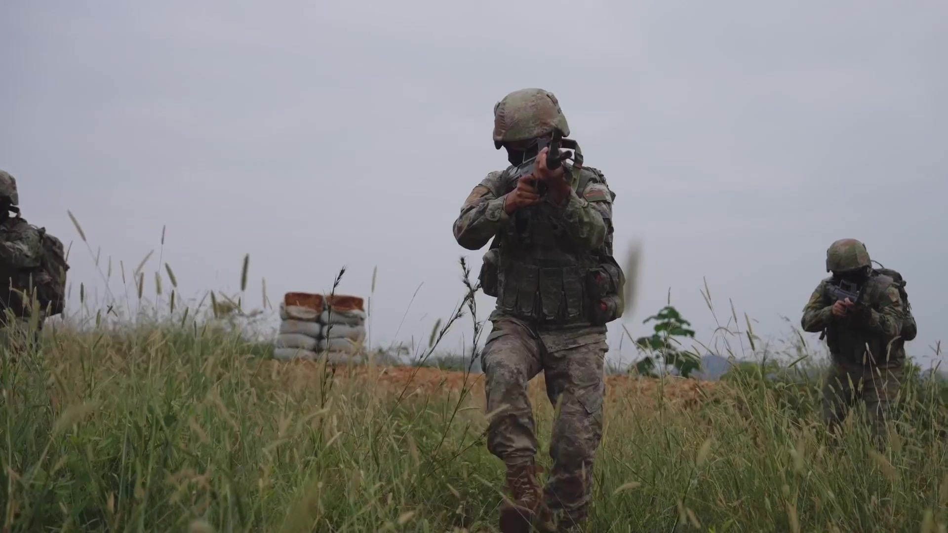 AT-623 FPV Killer_AWP Tech.mp4 AT-623 FPV Killer_AWP Tech.mp4