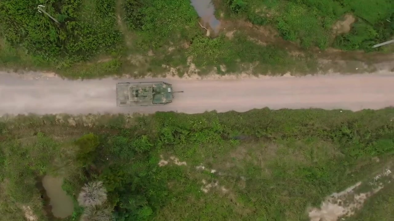 AT-625 Vehicle-mounted Four-sided Formation Counter-UAV Equipment_Compressed.mp4 AT-625 Vehicle-mounted Four-sided Formation Counter-UAV Equipment_Compressed.mp4