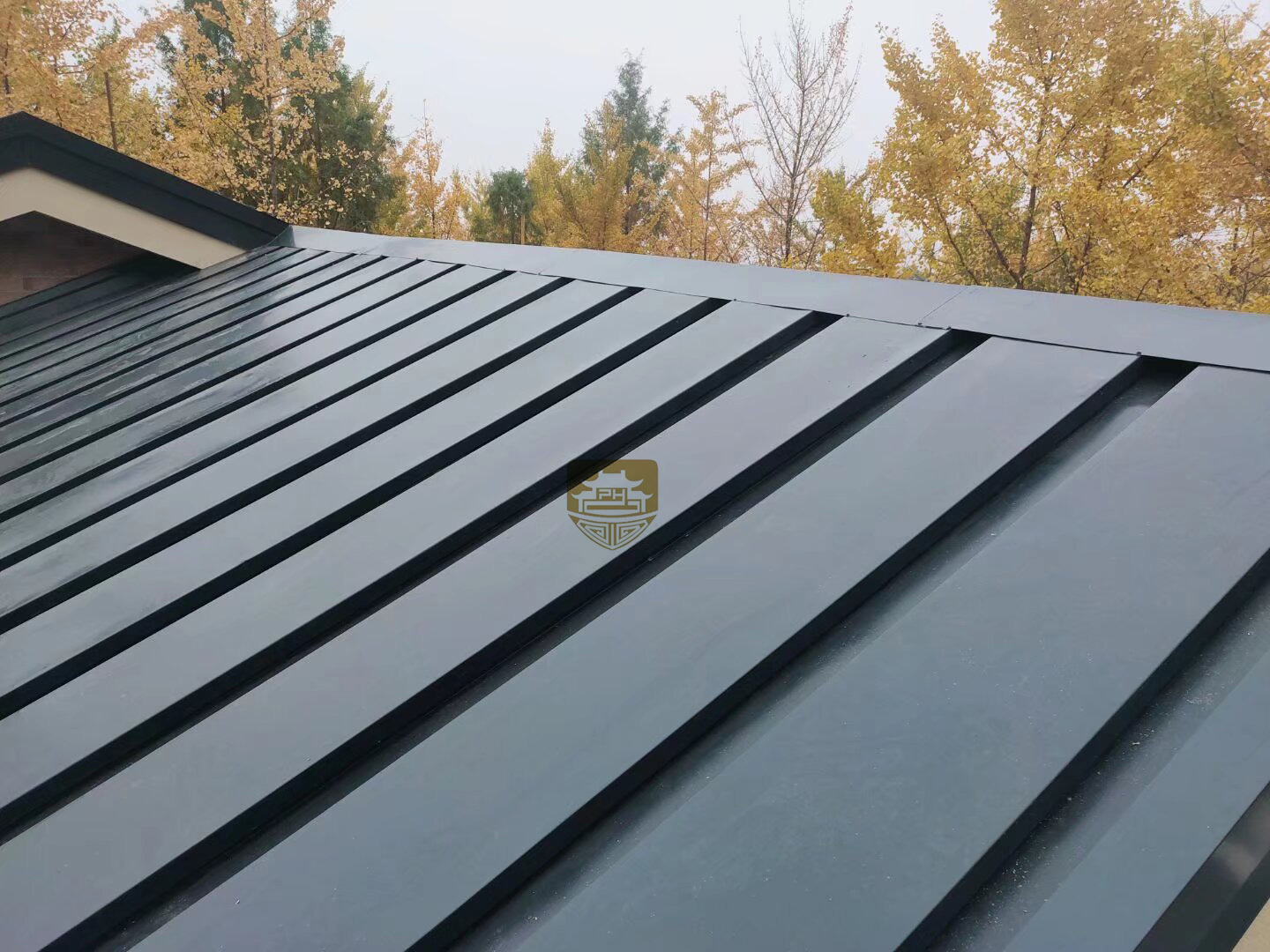 Aluminum magnesium manganese roof panel