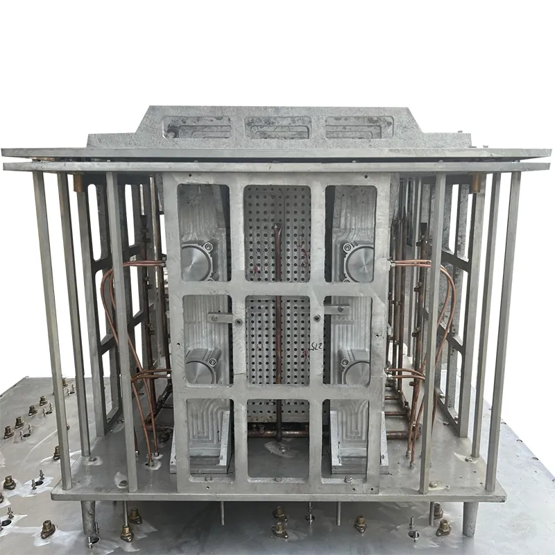 Foaming mold