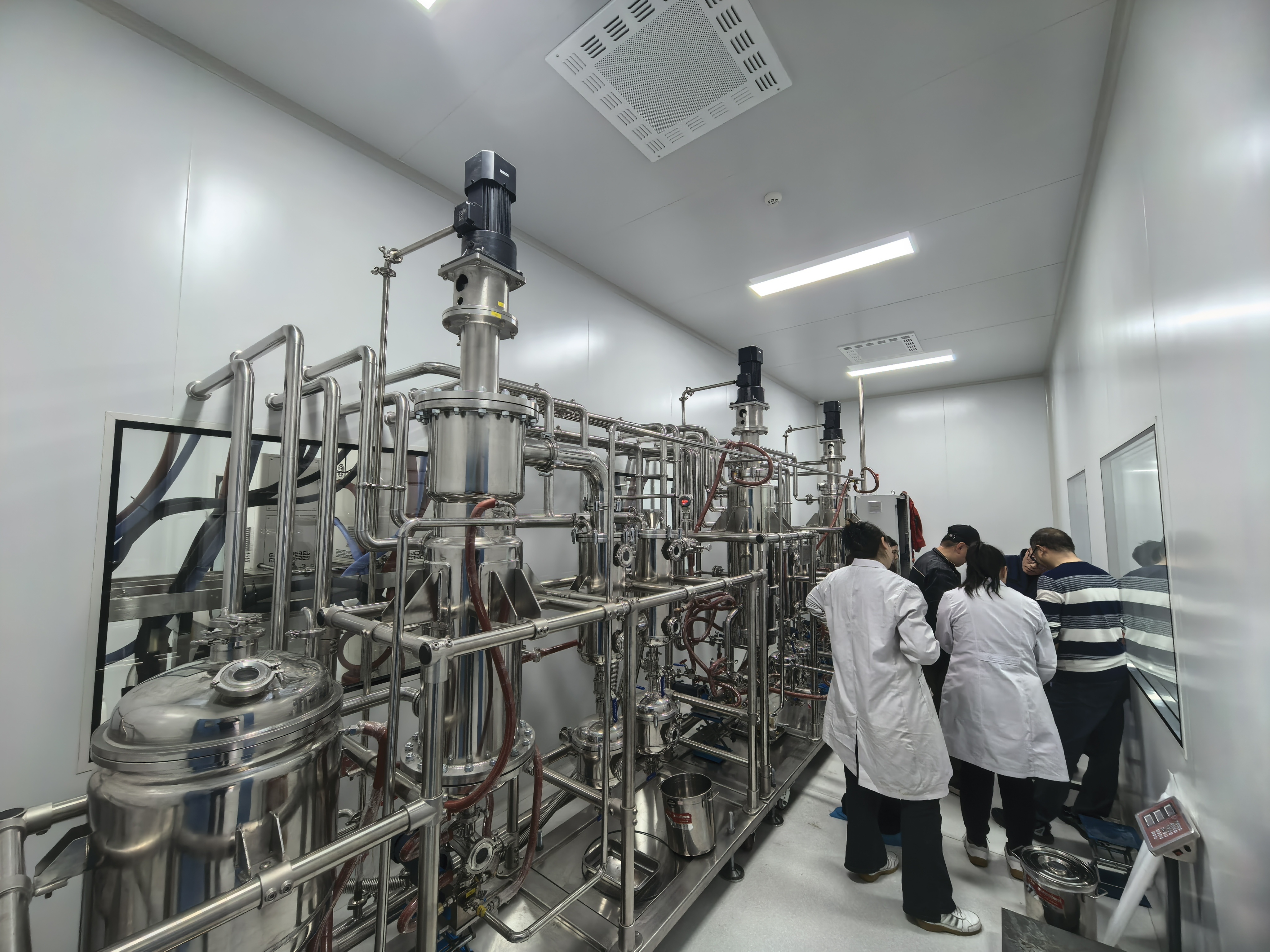 Successful Commissioning of Hemp Extraction Equipment: First Batch Produced & Staff Training Completed