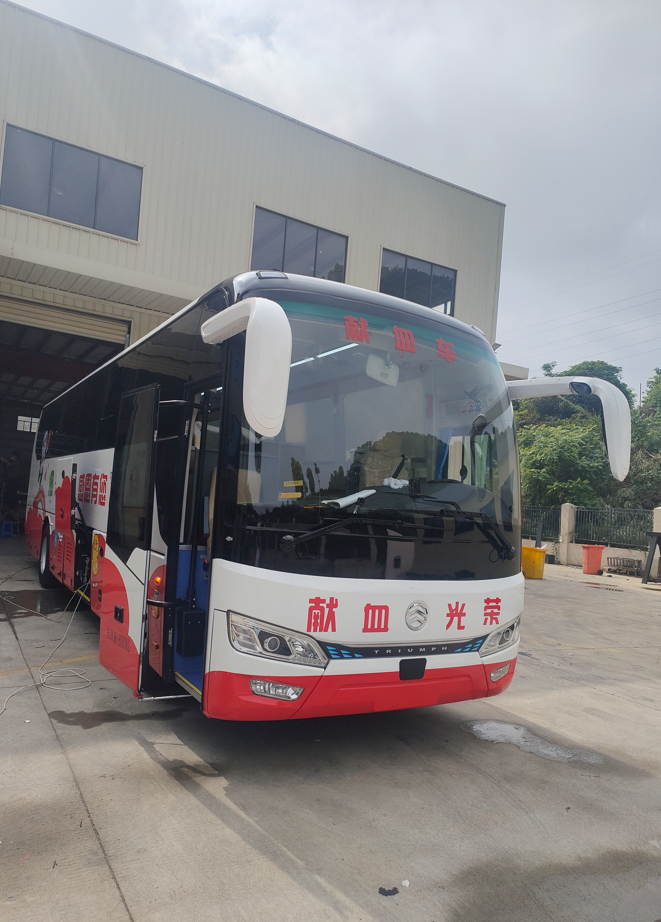 11-meter new energy pure electric blood donation vehicle