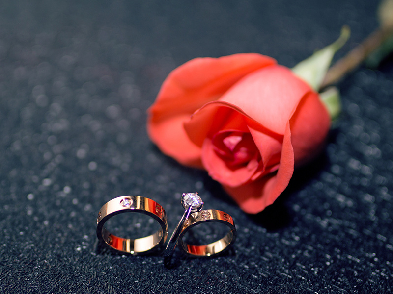 My guest wants to have a unique ring