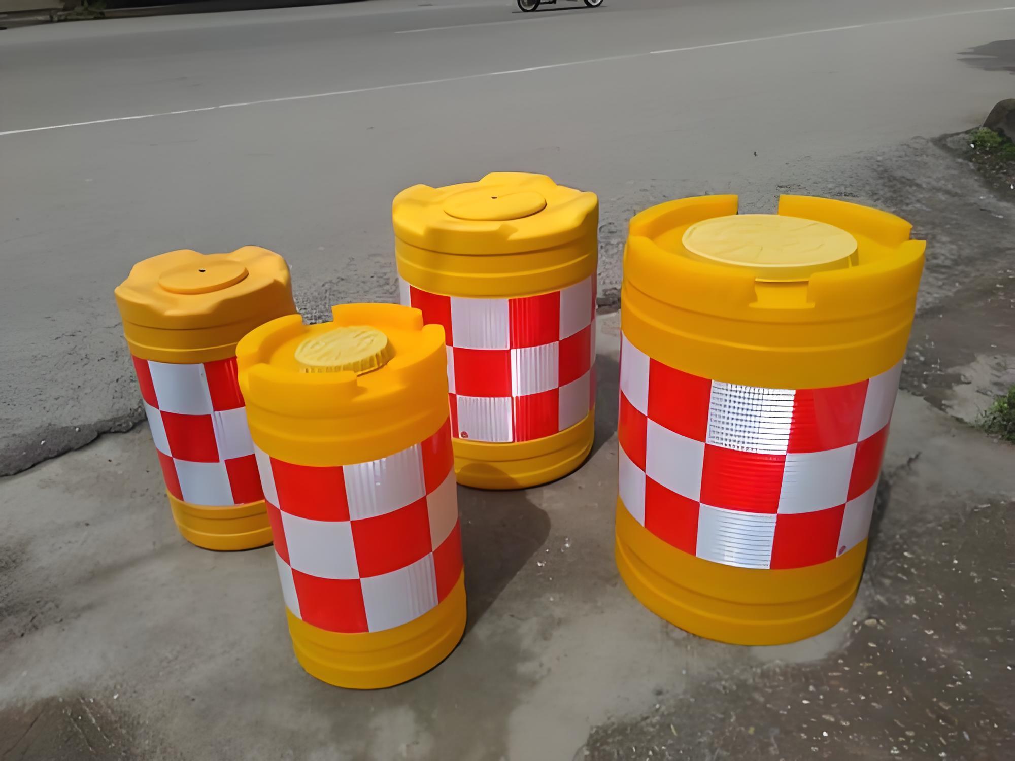水马滚塑模具定制加工多少钱