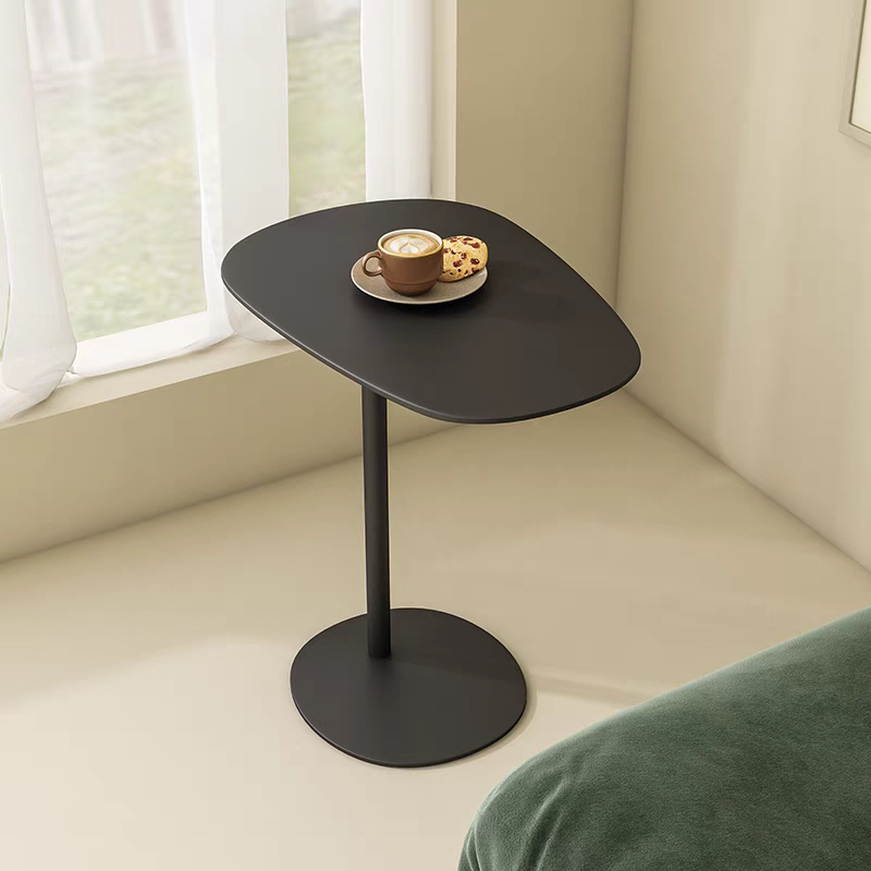 Contemporary Simple Black Metal Side Table Modern Coffee Table for Living Room Home Furniture with Wooden Design