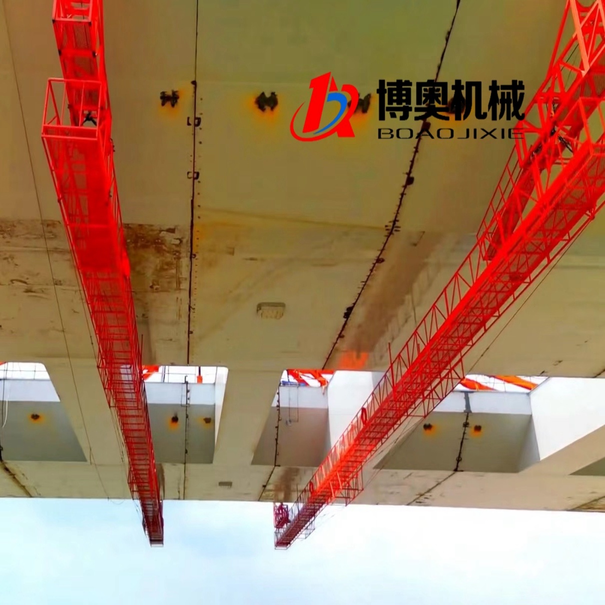跨海大橋環(huán)縫施工吊籃52米作業(yè)平臺(tái)