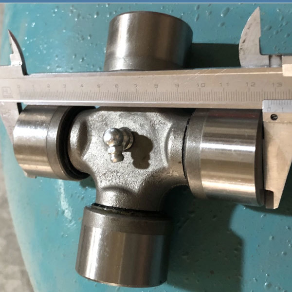 Supply All kinds of Truck Universal Joint, Loaders Universal Joint,Excavator Universal Joint Made in China