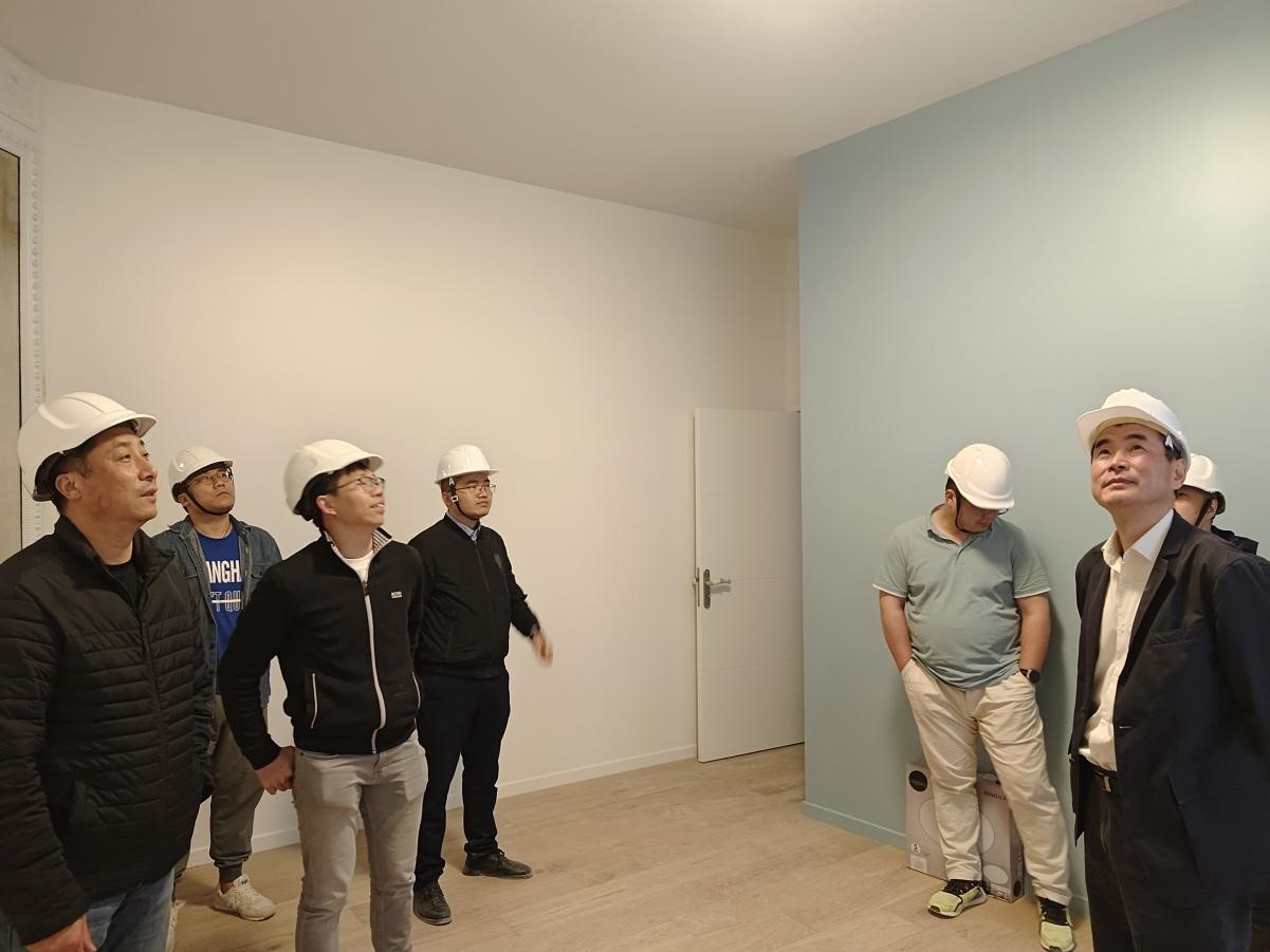 Die Partei abteilung des Red May-Zhenjiang Internat ional European District Project organisierte eine Reihe von Aktivitäten zum Aufbau von Parteien