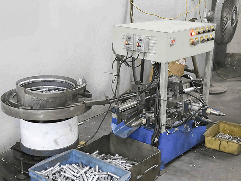 Application scenario of cable fixing clip