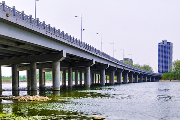 煙臺福山區(qū)夾河大橋