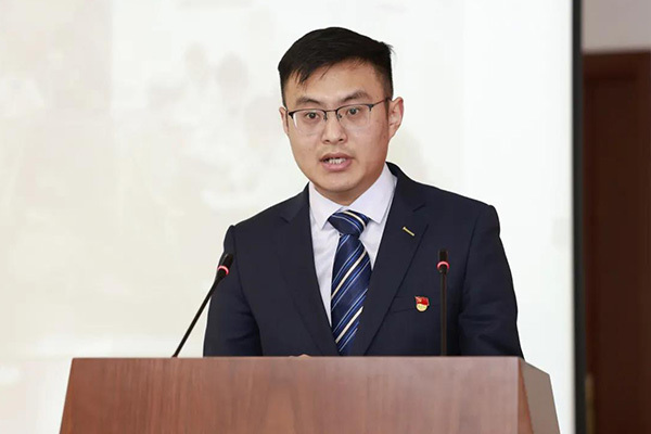 优秀代表