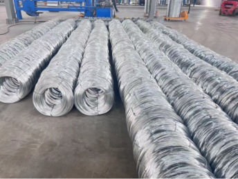 Hot-dip galvanizing vs. Electro galvanizing: Which galvanized wire is better for your needs?