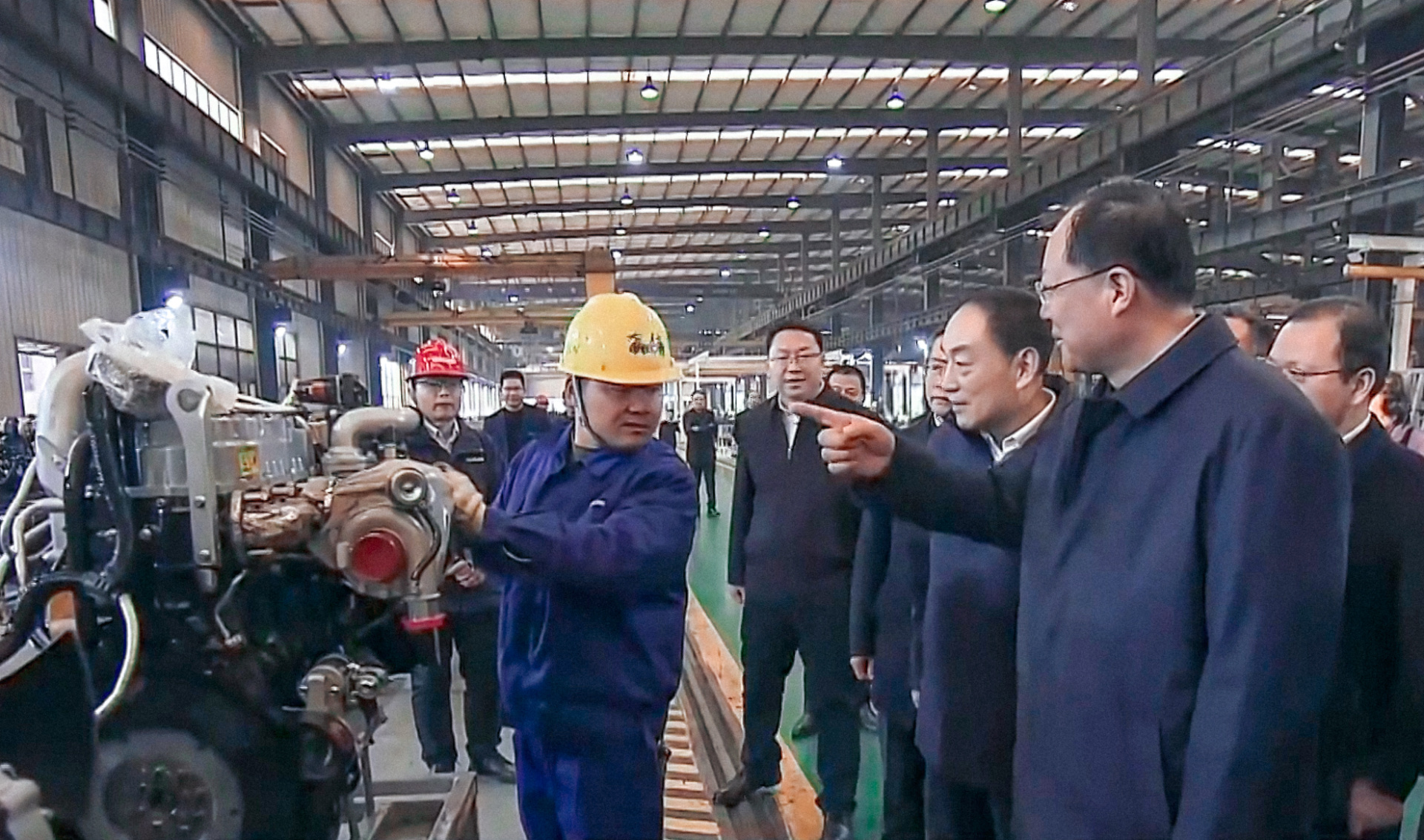 毛偉明在常德調(diào)研中聯(lián)重科農(nóng)業(yè)機械：農(nóng)機產(chǎn)業(yè)在農(nóng)業(yè)農(nóng)村廣闊天地中大有可為