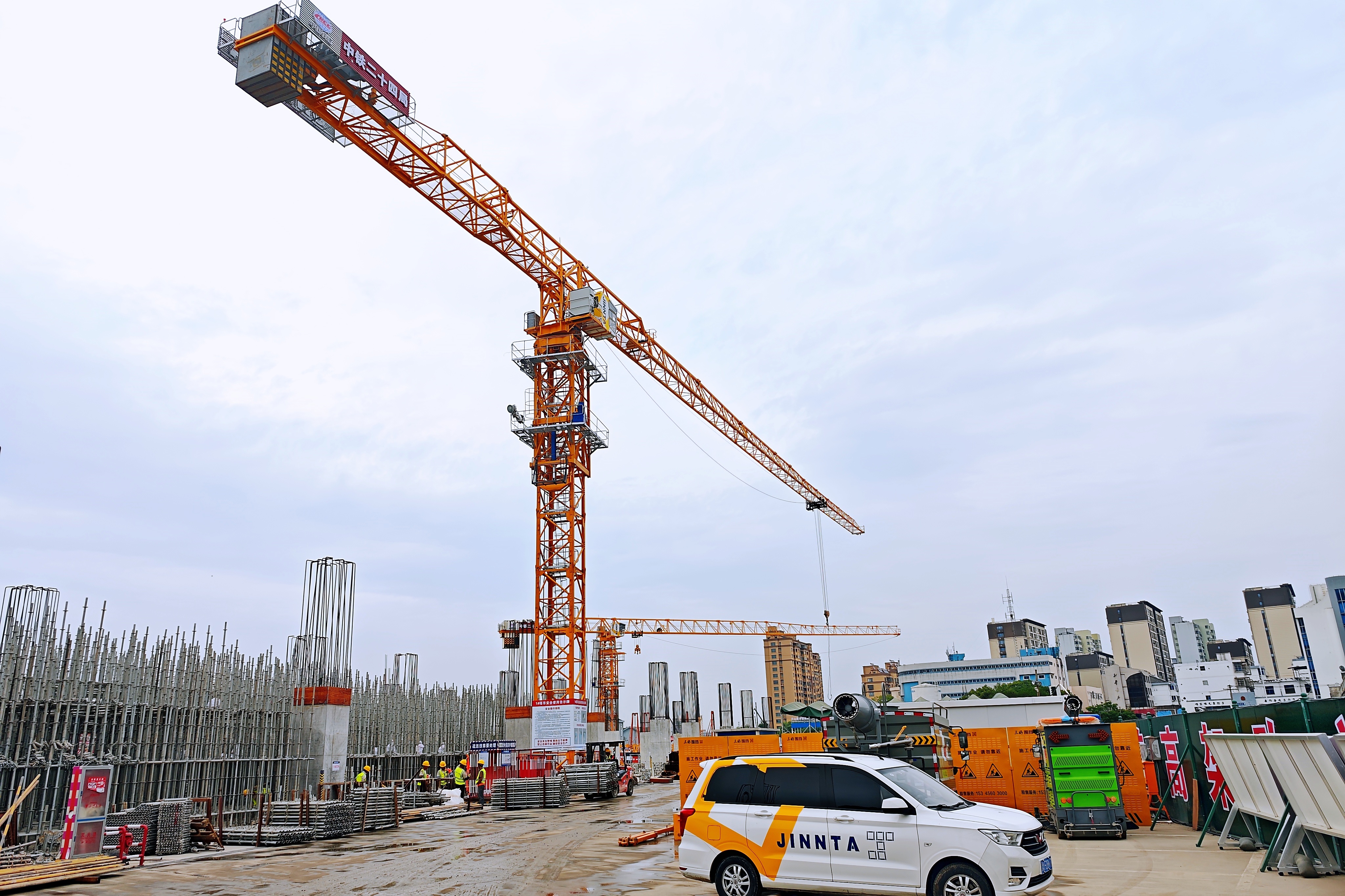 晉塔塔式起重機(jī)參建滬昆鐵路嘉善段高架改造工程站房項(xiàng)目