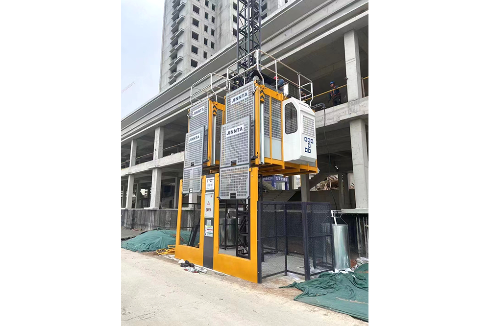 晉塔施工升降機參建陽城縣蓀莊城中村改造項目
