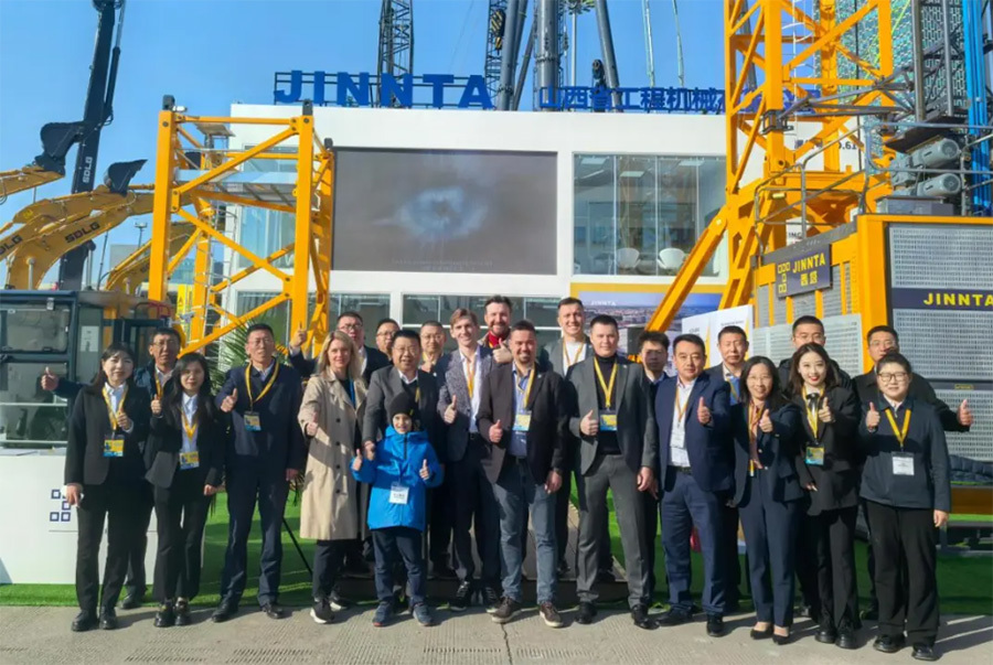 【bauma CHINA 2024】寶馬展晉塔關注熱度不減，海外客商紛至沓來，共話合作！