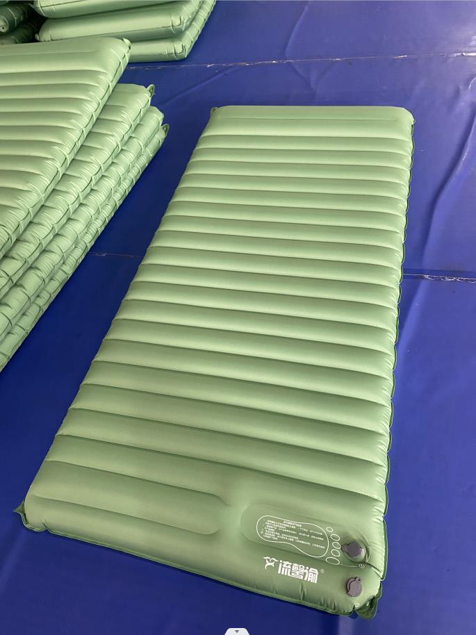 Single inflatable mattress