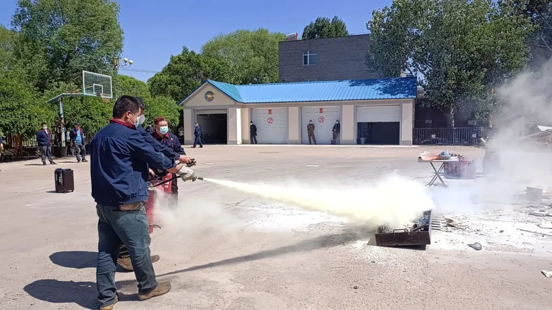 Fire drills start from the heart, take preventive measures and put them into practice - Chaozhong Development Company Fire Drill