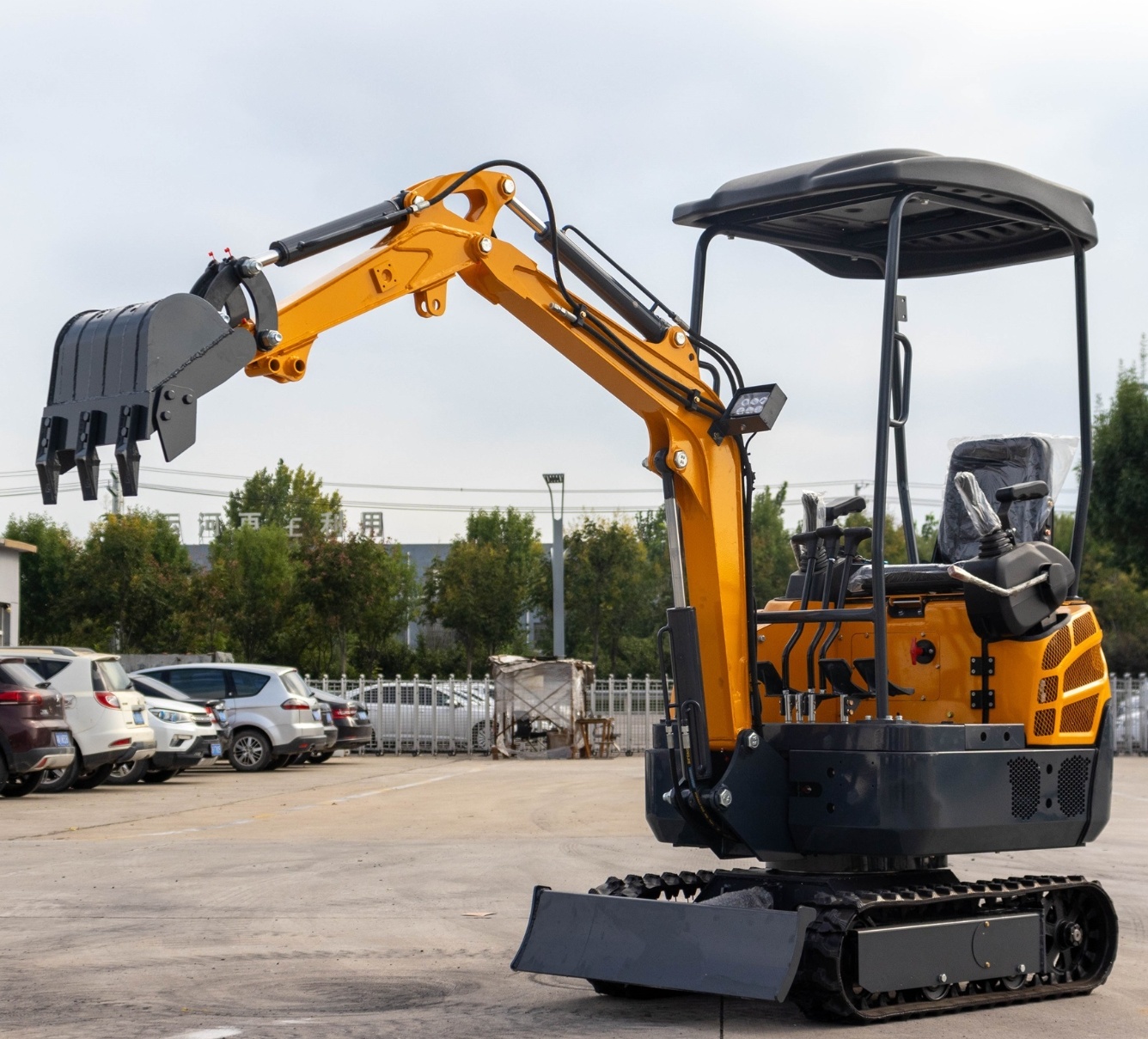 Мини экскаваторы LJ15 1.5Тонны