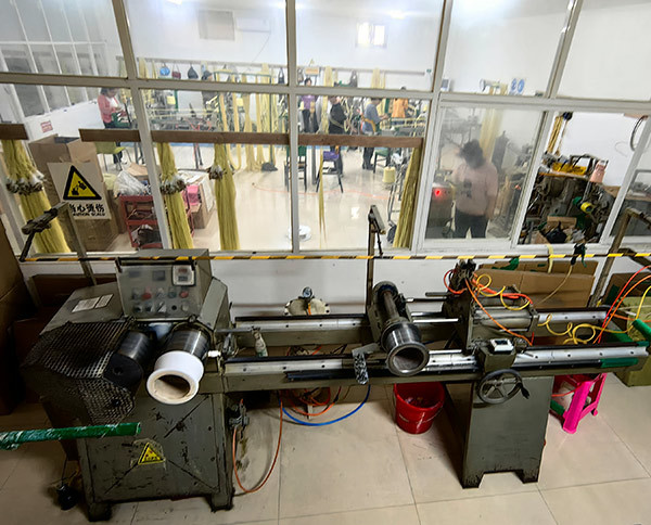 Mass production of cigarette machine accessories Mass production of cigarette machine accessories