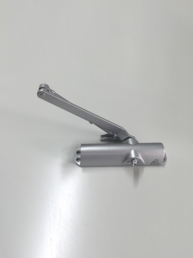 Surface-mounted door closer