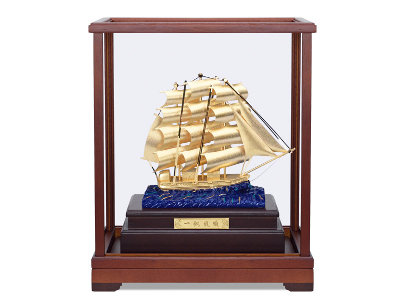 Business gifts smooth sailing-three-dimensional gold foil ornaments