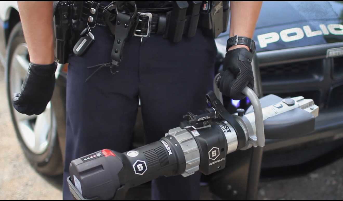 E100 electro-hydraulic integrated entry tool