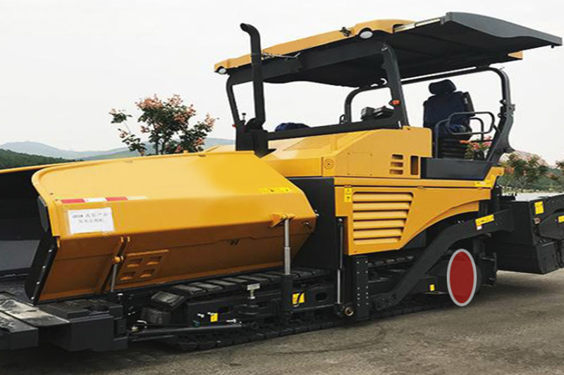 Asphalt Pavers