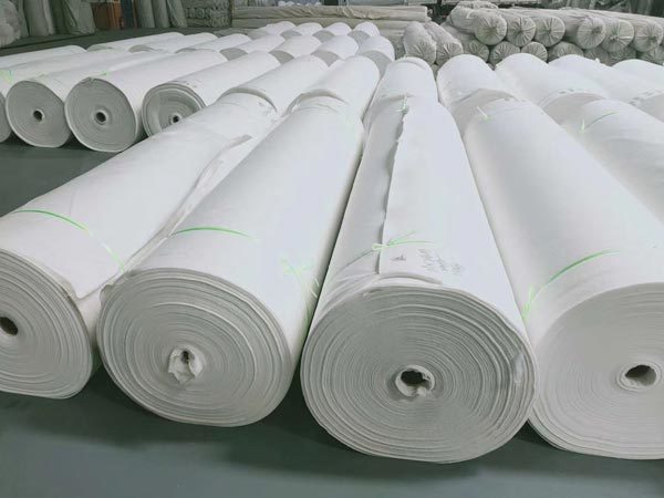Short fiber polyester geotextile