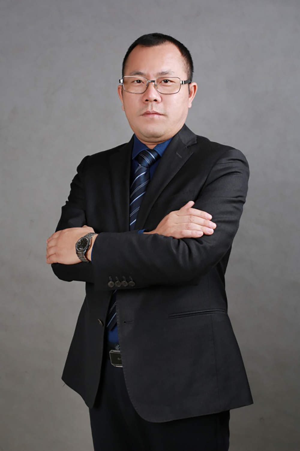 李  浩