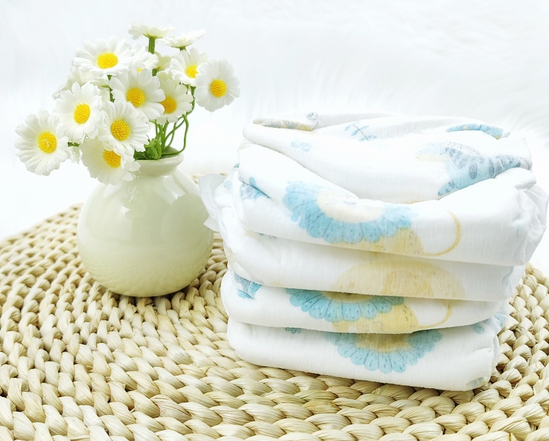 FREE SAMPLE Good Quality Care Soft Breathable Baby Tape Diapers Baby Products Wholesale Factory