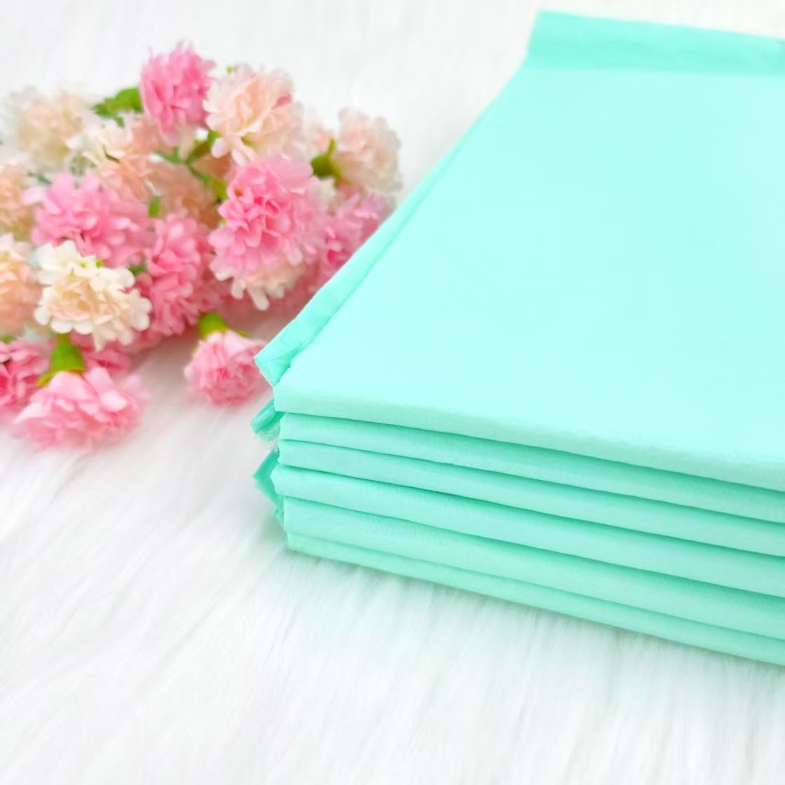 Hygiene Products Oem Wholesale Waterproof Diaper Changing Pad Bed Mat Urine Incontinence Woman UnderPad Disposable Under Pads