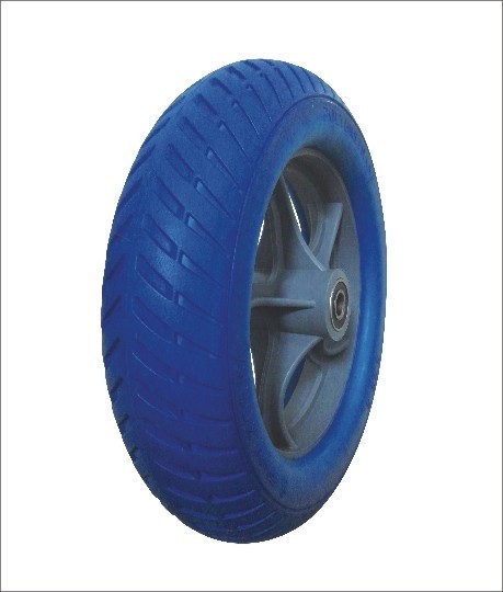 (3.25-8)Wear resistant PU wheels with strip patterns.
