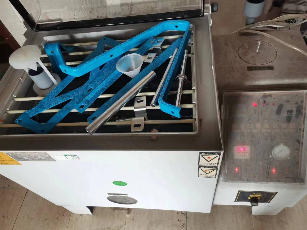 Salt spray test Salt spray test