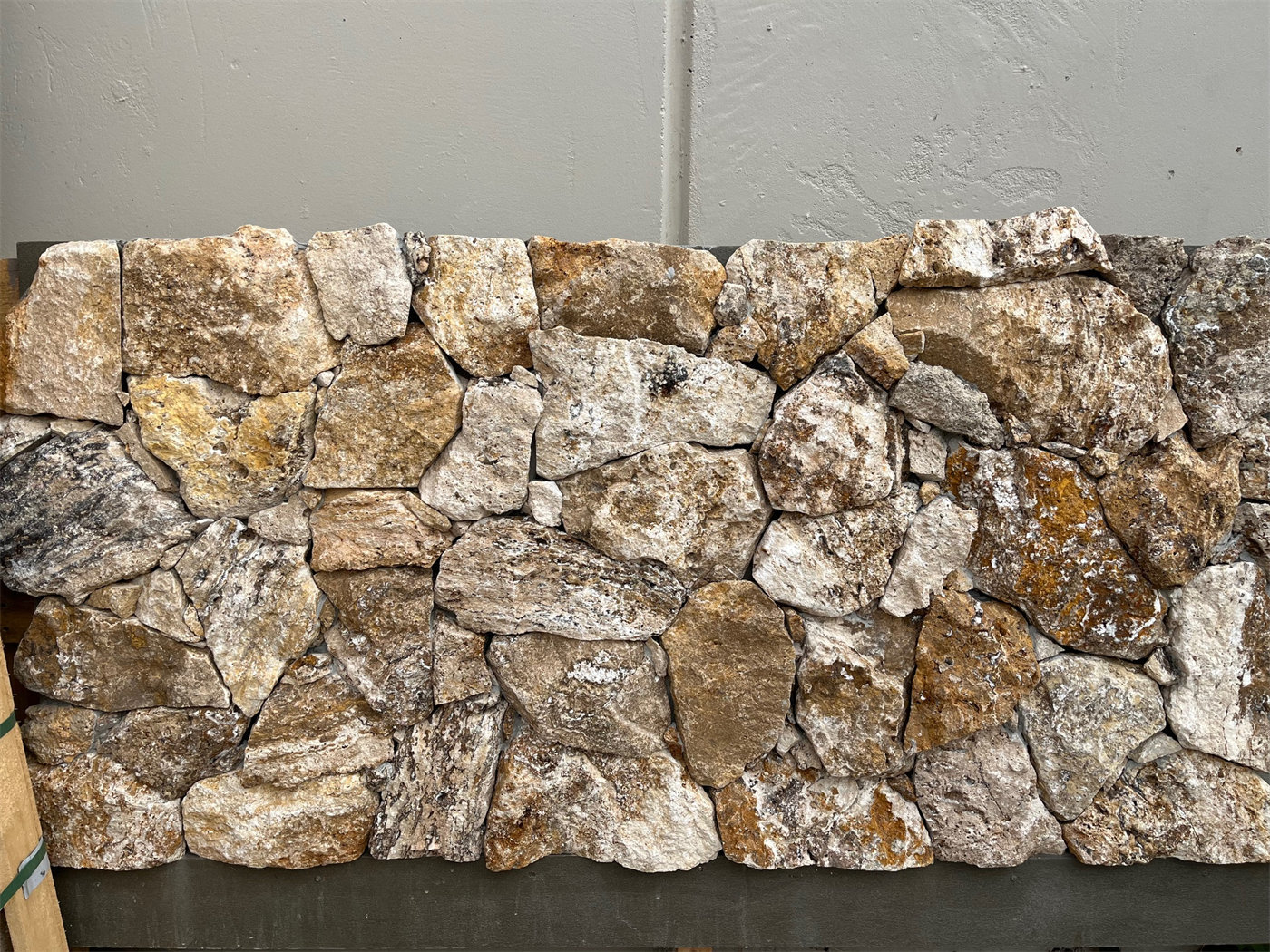 SLATE & QUARTZ